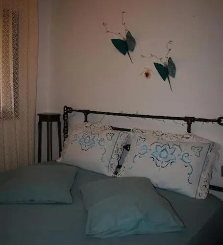 Zina's House Troulos