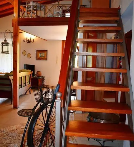 Zina's House Tatil Evi Troulos