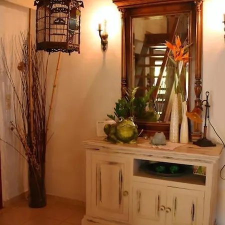 Zina's House 別荘 トロウロス